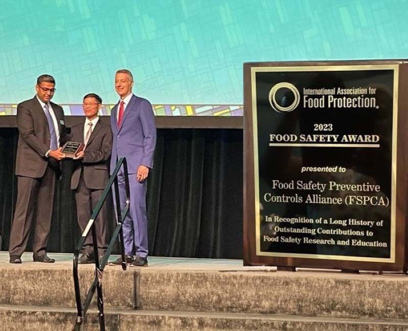 The Food Safety Preventive Controls Alliance (FSPCA) receives the IAFP 2023 Food Safety Award