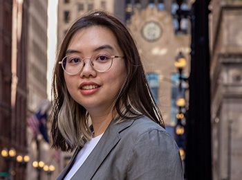 Illinois Tech alumna Fenglin Wang in downtown Chicago
