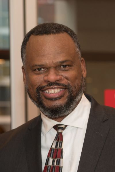Alumnus Lester McCarroll