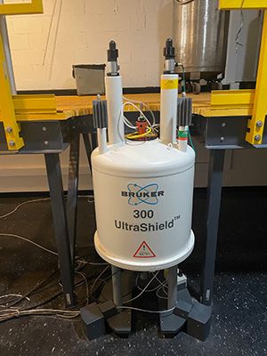 300 MHz NMR - Bruker - 300