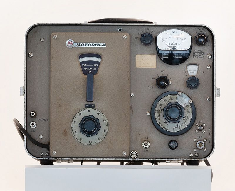 Motorola FM Signal Generator, Model T-1034B